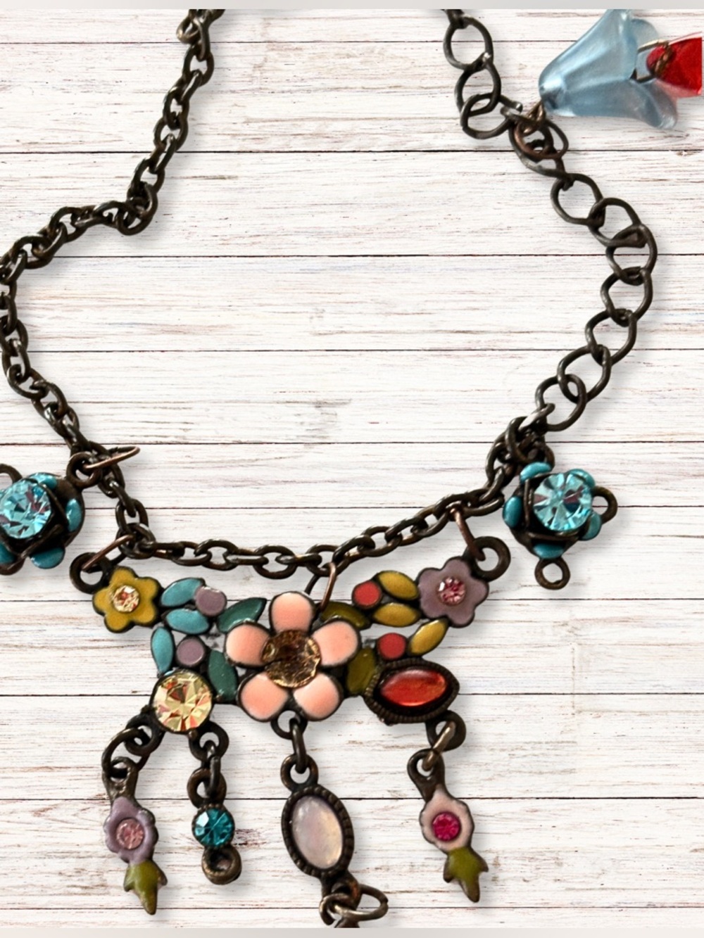 HANDCRAFTED CHARM BRACELET Floral Vintage-Inspired Statement Bracelet - Picture 5 of 5